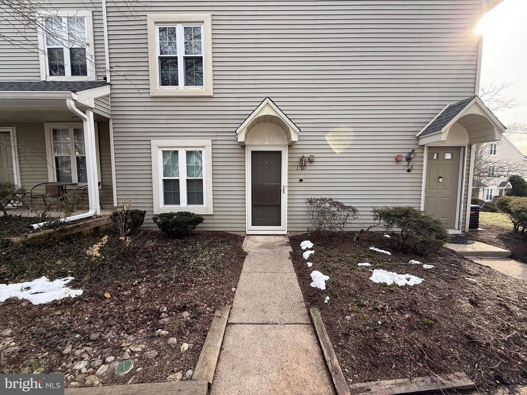 1707 SOCIETY PL, Newtown, PA 18940