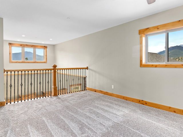 659 Peak View Dr, Estes Park, CO 80517
