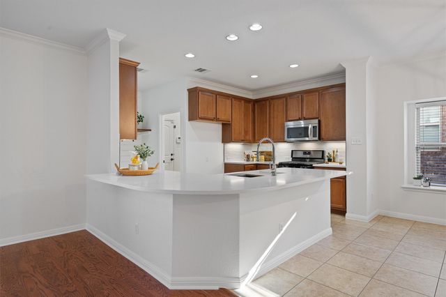 422 Village Commons BLVD, Georgetown, TX 78633