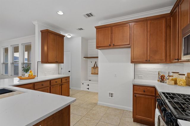 422 Village Commons BLVD, Georgetown, TX 78633