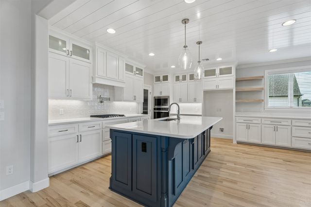 84 E 165th Place S, Glenpool, OK 74033