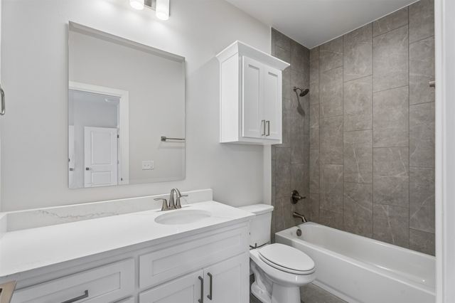 84 E 165th Place S, Glenpool, OK 74033