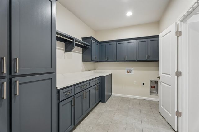 84 E 165th Place S, Glenpool, OK 74033