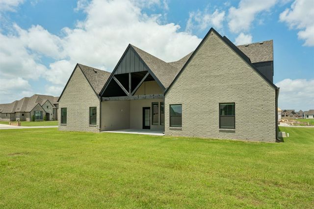 84 E 165th Place S, Glenpool, OK 74033