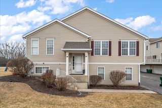 2941 Woodside Drive, Joliet, IL 60431