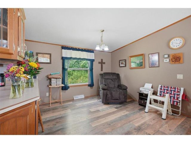 1041 220th Avenue, New Richmond, WI 54017