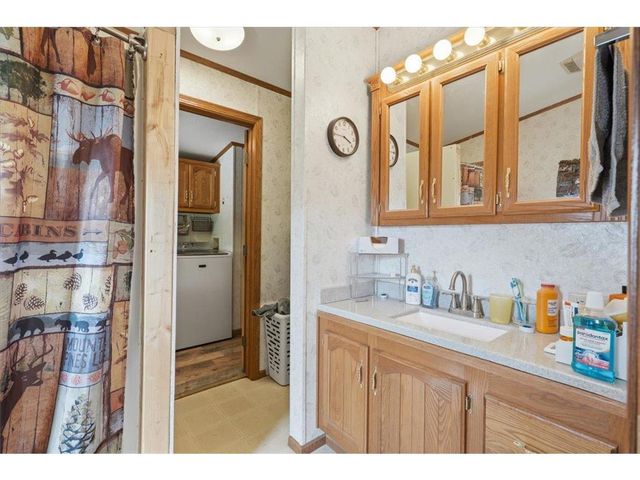 1041 220th Avenue, New Richmond, WI 54017