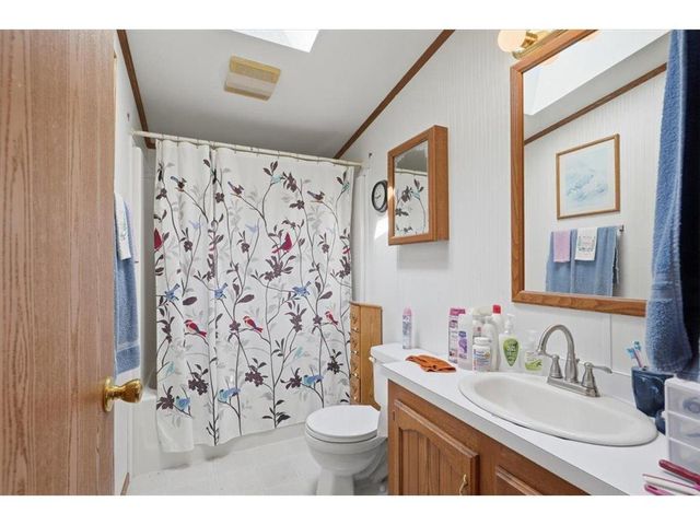 1041 220th Avenue, New Richmond, WI 54017
