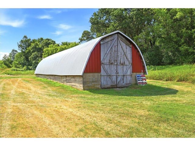 1041 220th Avenue, New Richmond, WI 54017