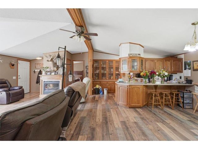1041 220th Avenue, New Richmond, WI 54017