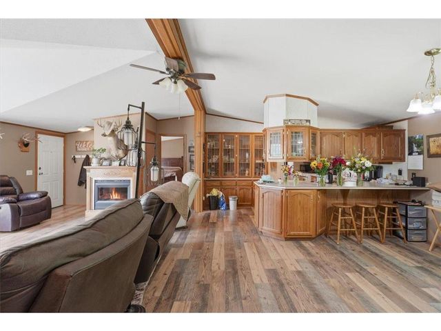 1041 220th Avenue, New Richmond, WI 54017