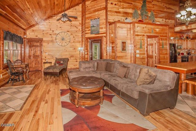 213 222223 Amet Way, Cosby, TN 37722