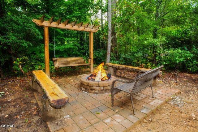 213 222223 Amet Way, Cosby, TN 37722