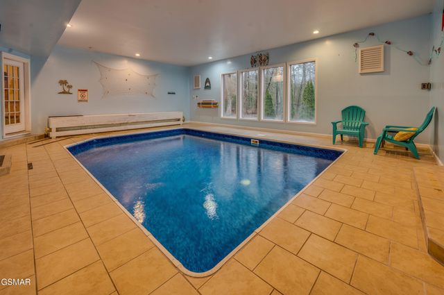 213 222223 Amet Way, Cosby, TN 37722