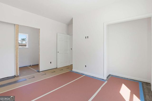 11 West Street, Savannah, GA 31415