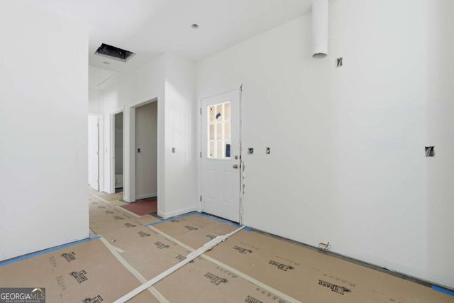 11 West Street, Savannah, GA 31415