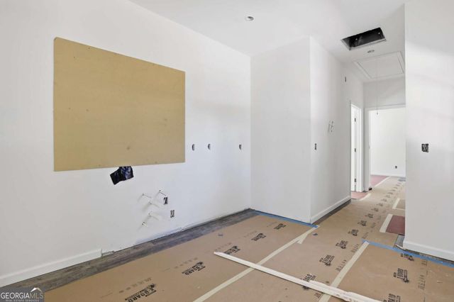 11 West Street, Savannah, GA 31415