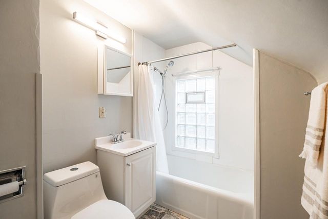 2868 S Ellen STREET, Milwaukee, WI 53207