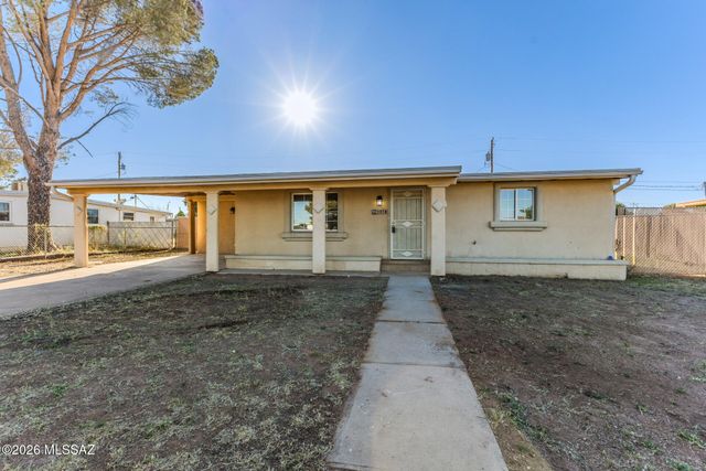 205 3rd Street, Huachuca City, AZ 85616