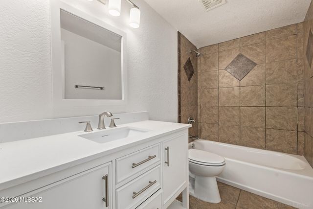 205 3rd Street, Huachuca City, AZ 85616