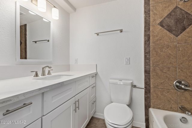 205 3rd Street, Huachuca City, AZ 85616