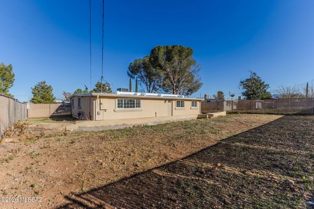 205 3rd Street, Huachuca City, AZ 85616