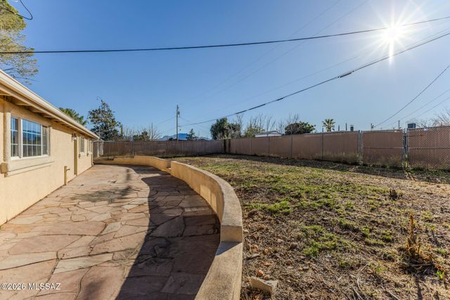 205 3rd Street, Huachuca City, AZ 85616