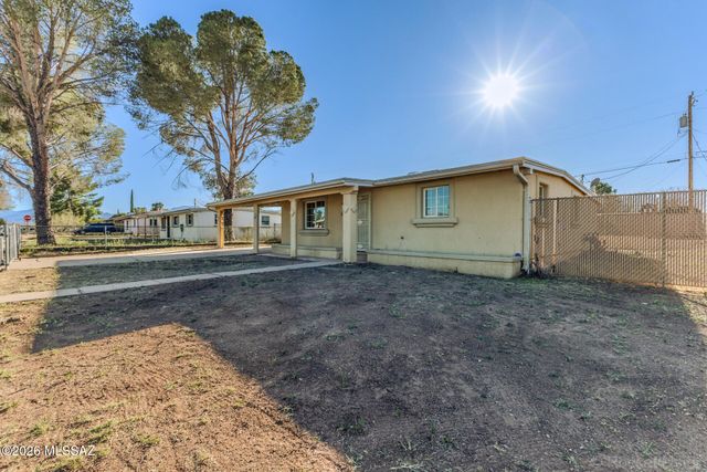205 3rd Street, Huachuca City, AZ 85616