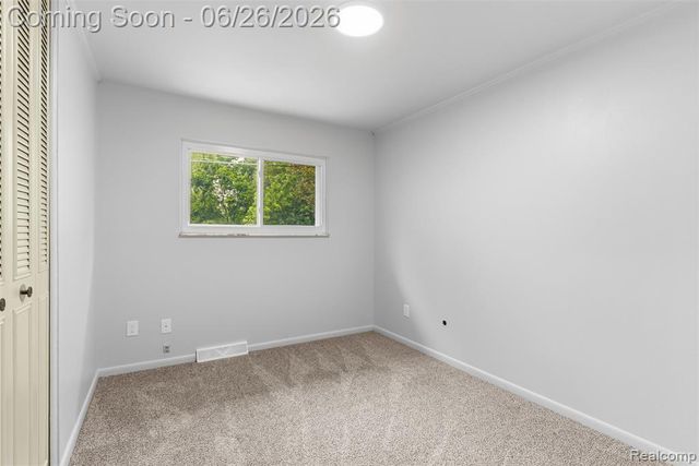 5120 Hillcrest Circle, Flint, MI 48506