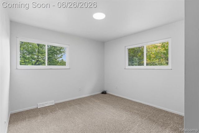 5120 Hillcrest Circle, Flint, MI 48506
