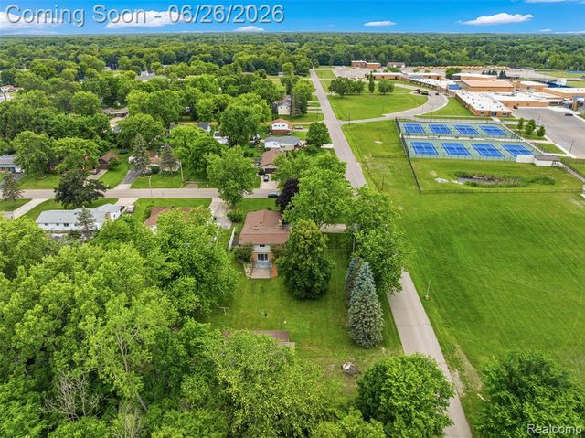 5120 Hillcrest Circle, Flint, MI 48506