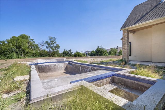 900 Healey Drive, Fairview, TX 75069