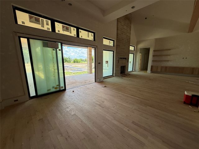 900 Healey Drive, Fairview, TX 75069