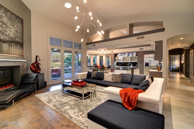 10220 E Desert Cove Avenue, Scottsdale, AZ 85260