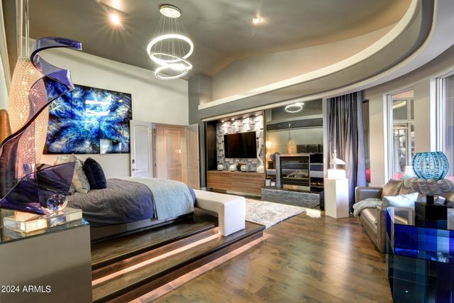 10220 E Desert Cove Avenue, Scottsdale, AZ 85260