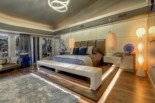 10220 E Desert Cove Avenue, Scottsdale, AZ 85260