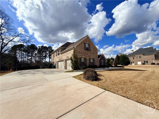 1542 Lenten Way, Statham, GA 30666