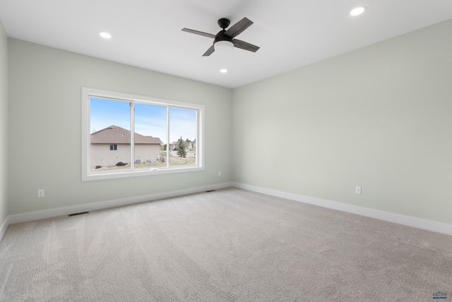 4619 WICKHAM CT, Rapid City, SD 57702
