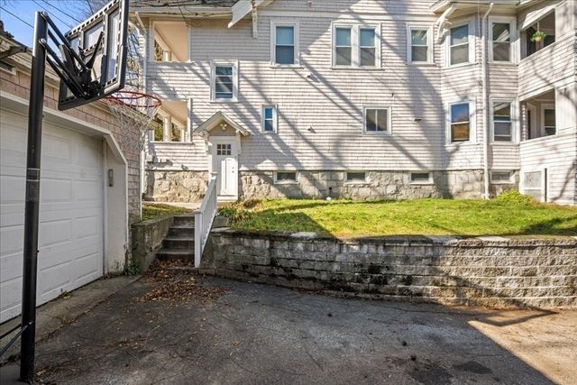 15 Clearview Ave 2, Worcester, MA 01605