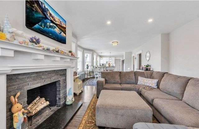15 Clearview Ave 2, Worcester, MA 01605