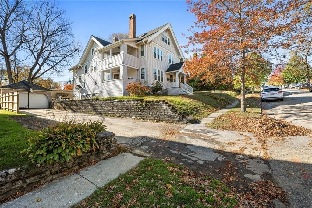 15 Clearview Ave 2, Worcester, MA 01605