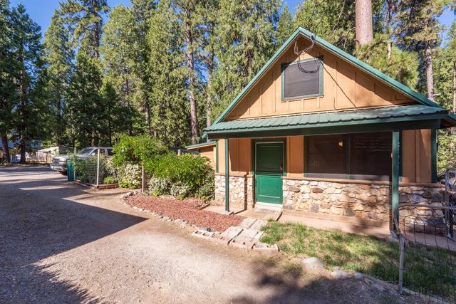 2964 Fern Ave, Camino, CA 95709