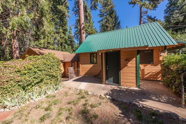 2964 Fern Ave, Camino, CA 95709