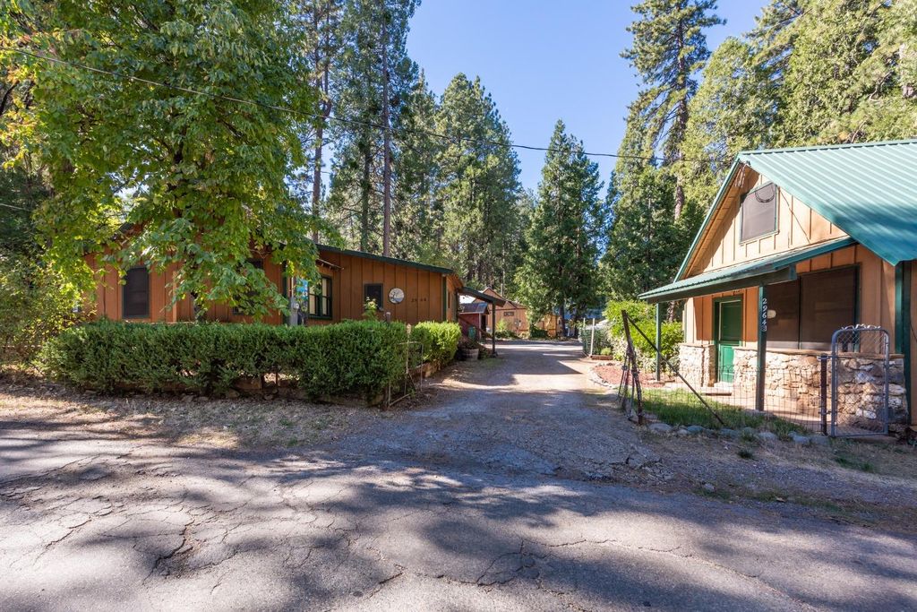 2964 Fern Ave, Camino, CA 95709