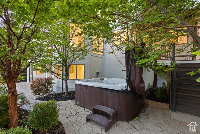 6602 W NORMANDY WAY, Highland, UT 84003