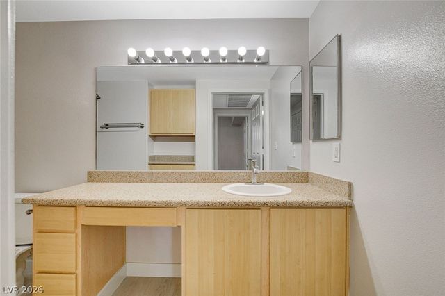 8000 Badura Avenue 1143, Las Vegas, NV 89113