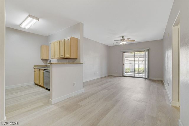 8000 Badura Avenue 1143, Las Vegas, NV 89113