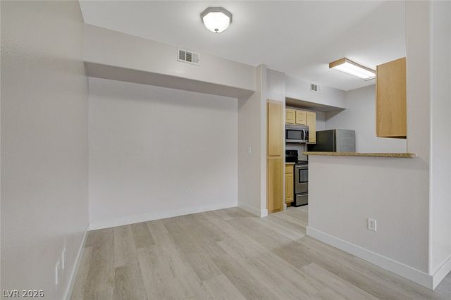 8000 Badura Avenue 1143, Las Vegas, NV 89113