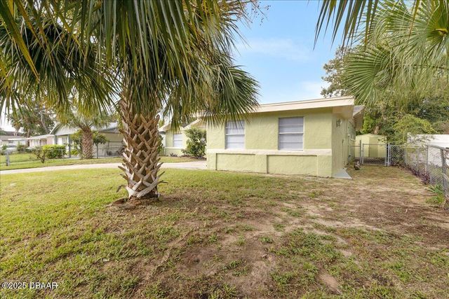 616 Cedar Park Drive, Daytona Beach, FL 32114