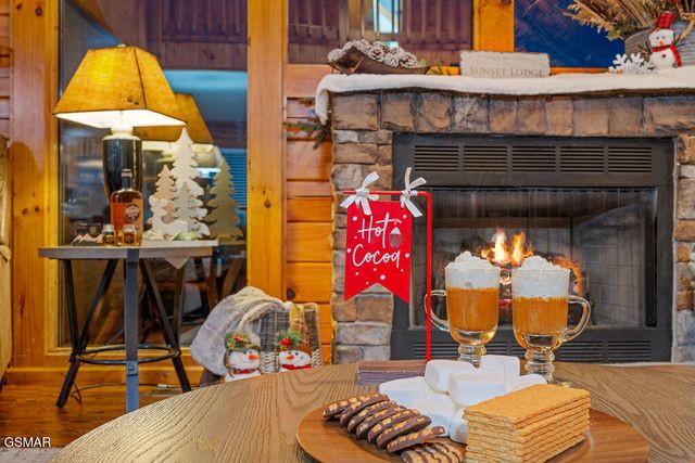 1582 Bears Den Way, Sevierville, TN 37862